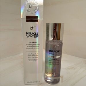 IT Miracle Water 3 in 1 Glow Tonic 8.5oz  NEW in box bottle